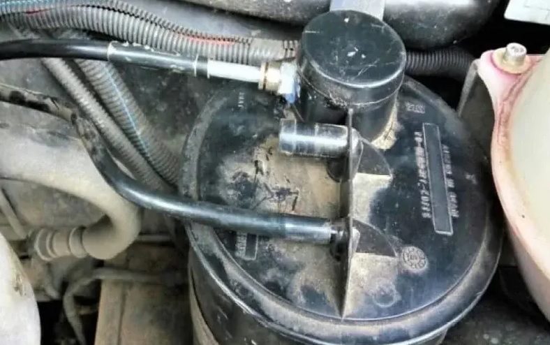 نمای داخلی کنیستر خودرو