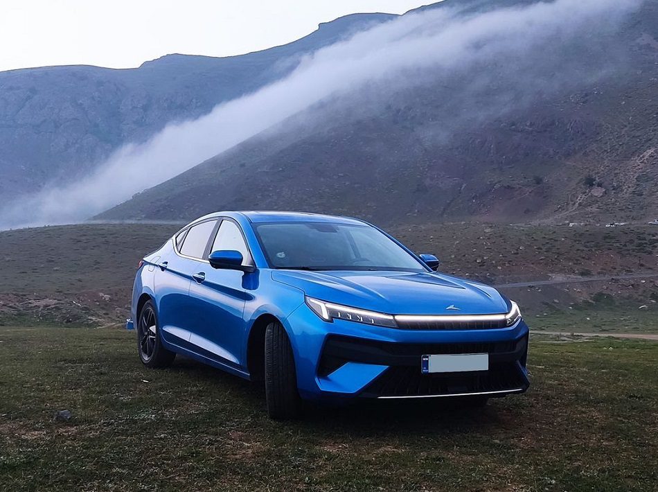  نمای نزدیک از لوازم یدکی J7